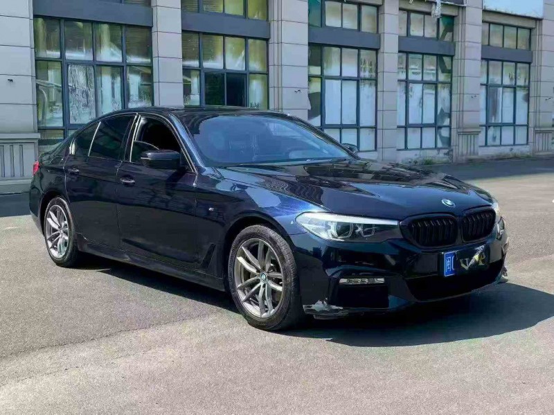 三明18年宝马5系3