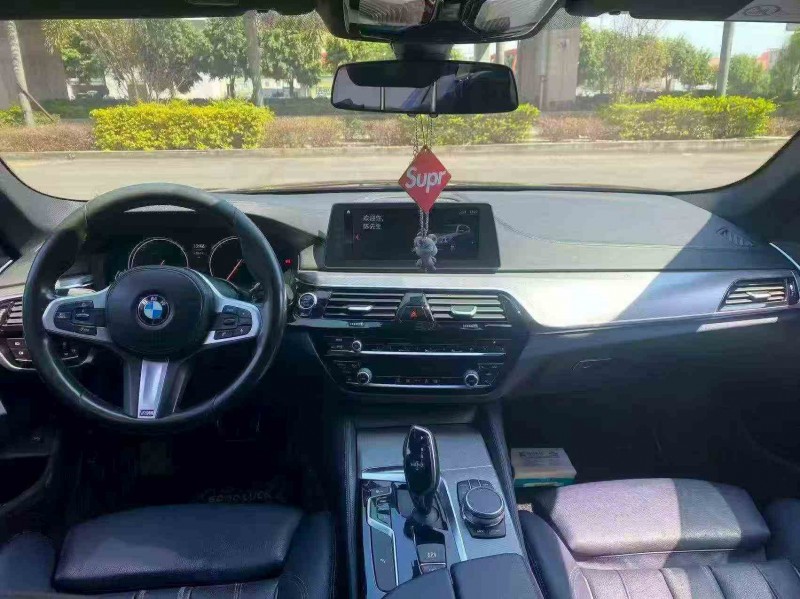 三明18年宝马5系4