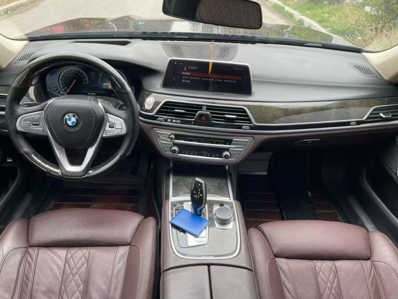 濟寧17年寶馬7系4