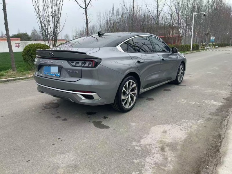 濟寧22年福特蒙迪歐7