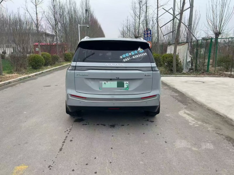 濟寧23年傳祺埃安Y9