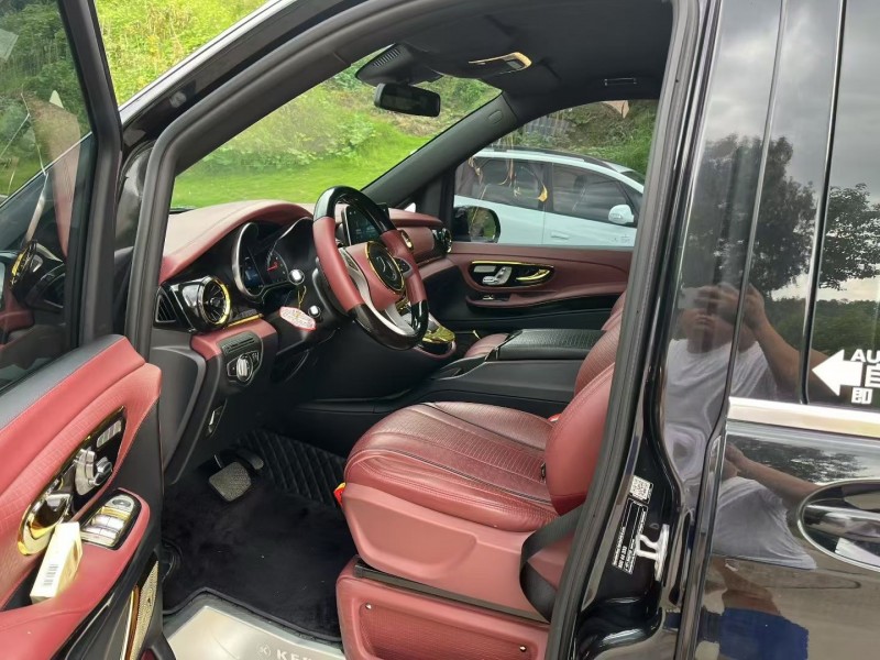 济宁23年奔驰戴纳肯4