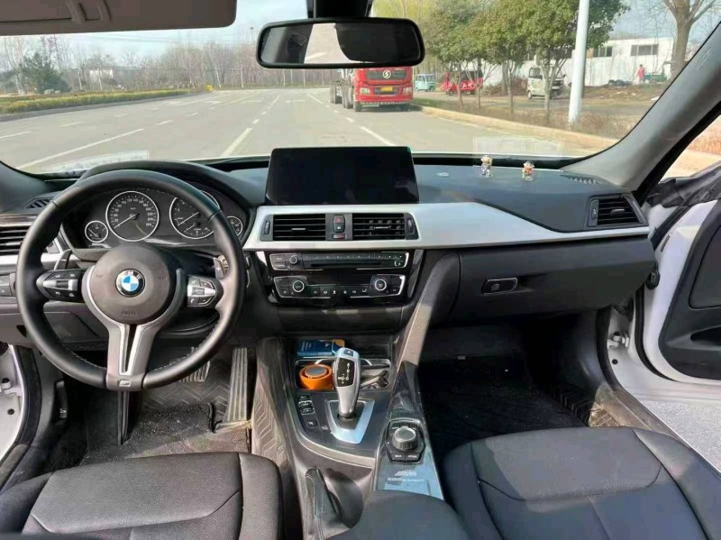 枣庄16年宝马3系8