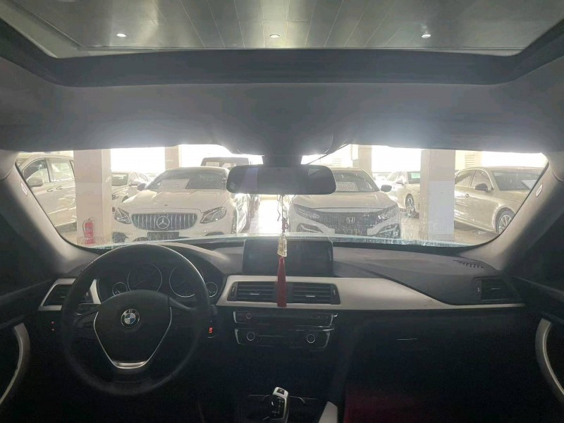 沈阳17年宝马3系3