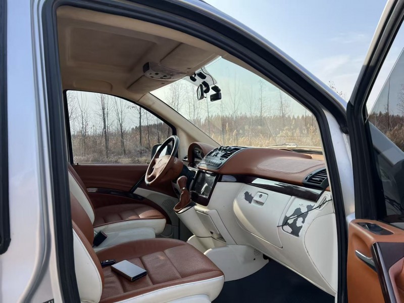 盐城14年奔驰威霆6