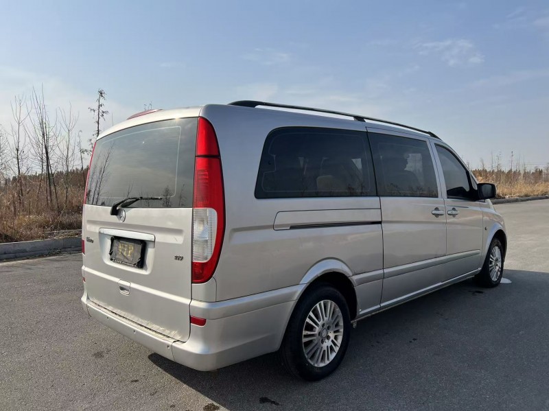 盐城14年奔驰威霆8