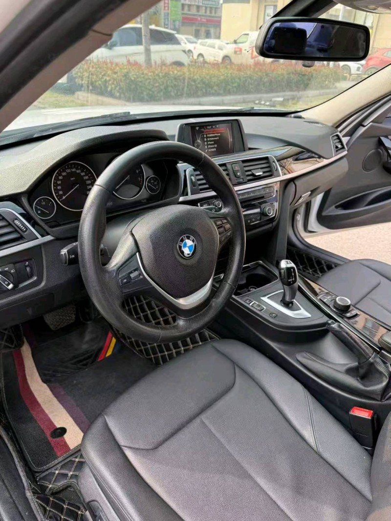 襄阳17年宝马3系8