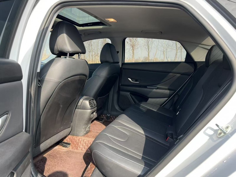 盐城24年现代伊兰特5