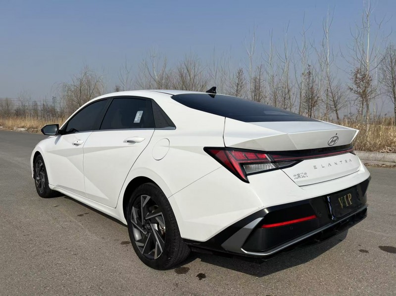 盐城24年现代伊兰特9