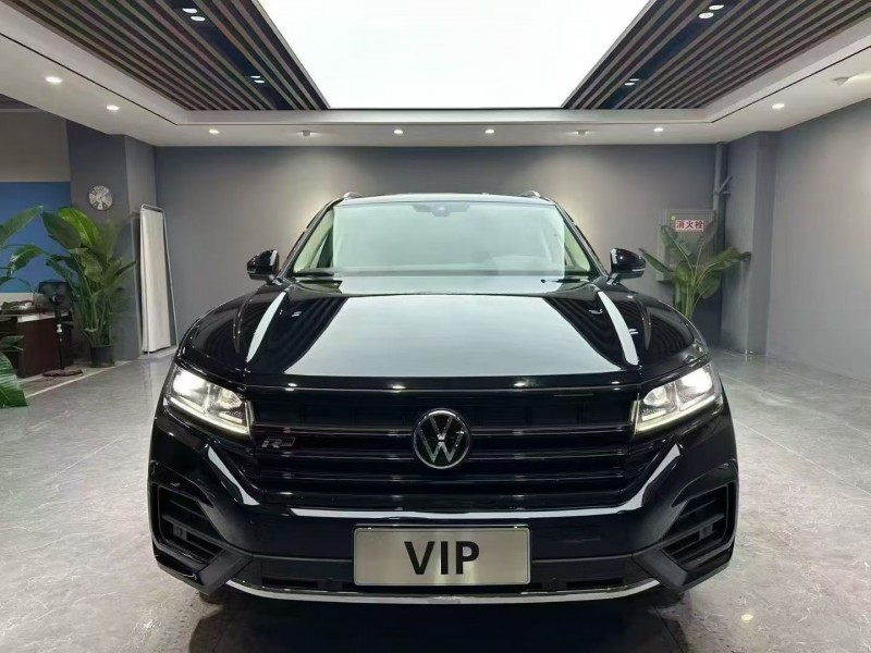 成都21年大众途锐1