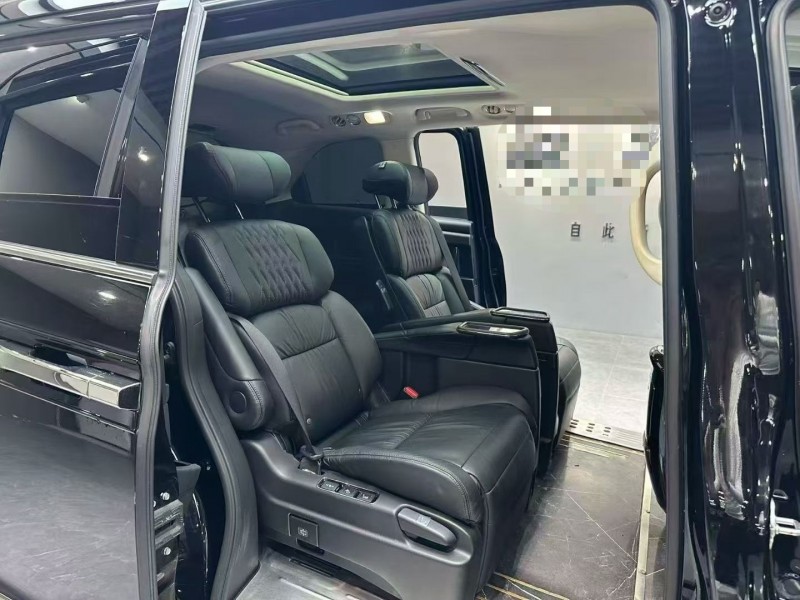 成都22年本田艾力绅4