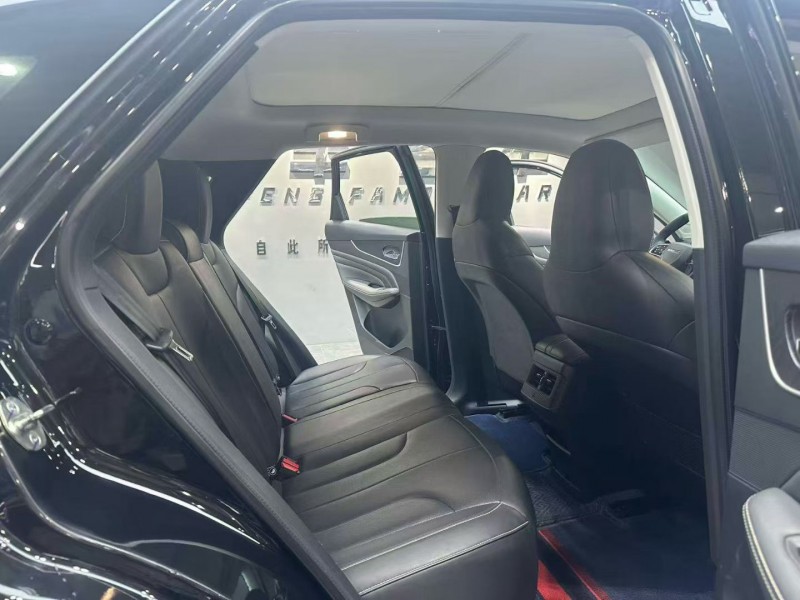 成都23年启辰大V5