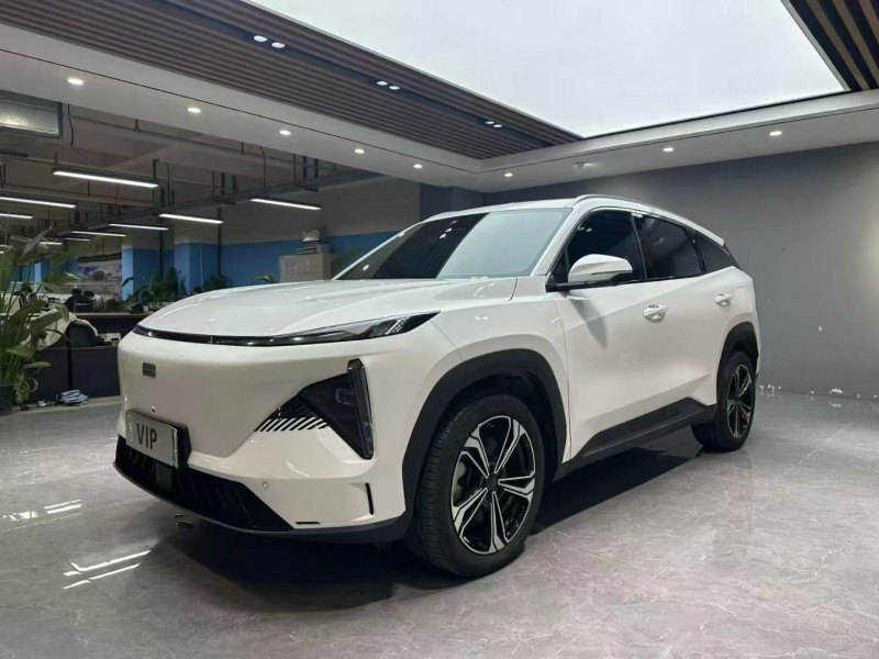 成都23年吉利银河2