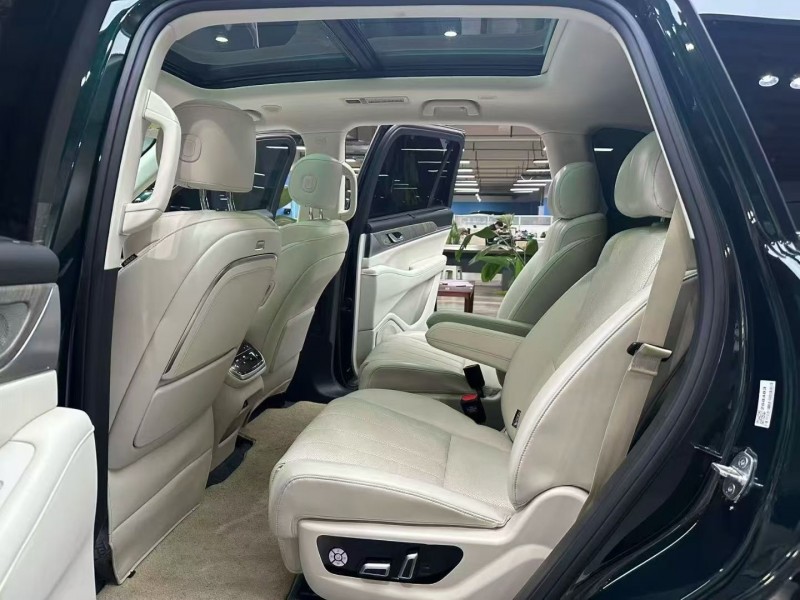 成都24年长城汽车魏牌5