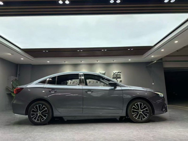 成都22年荣威i56