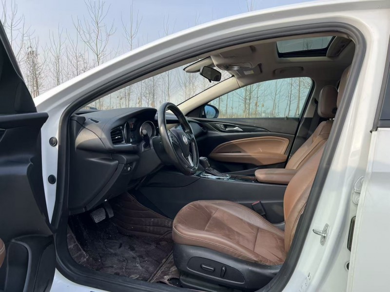 鹽城20年別克君威4