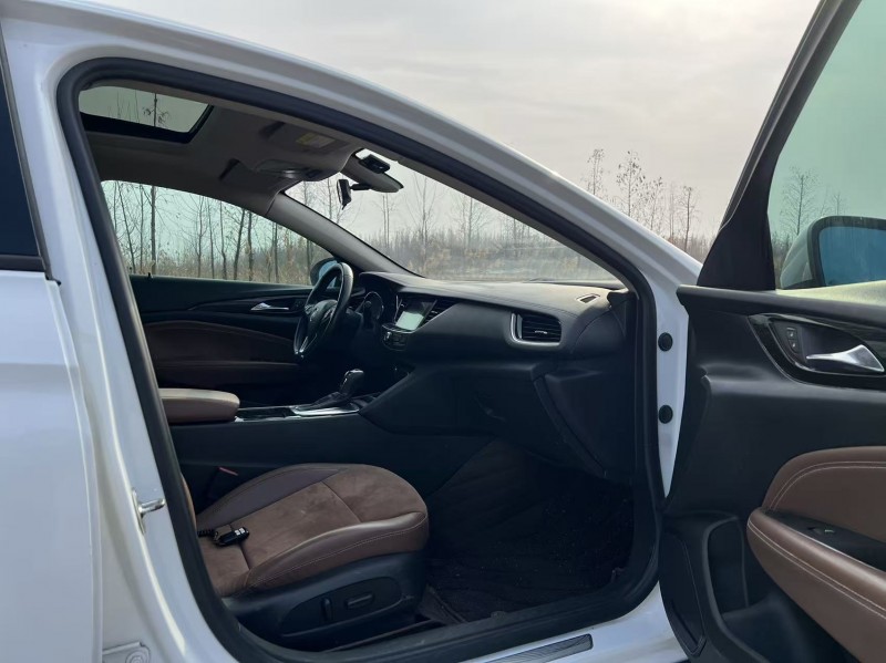 鹽城20年別克君威6