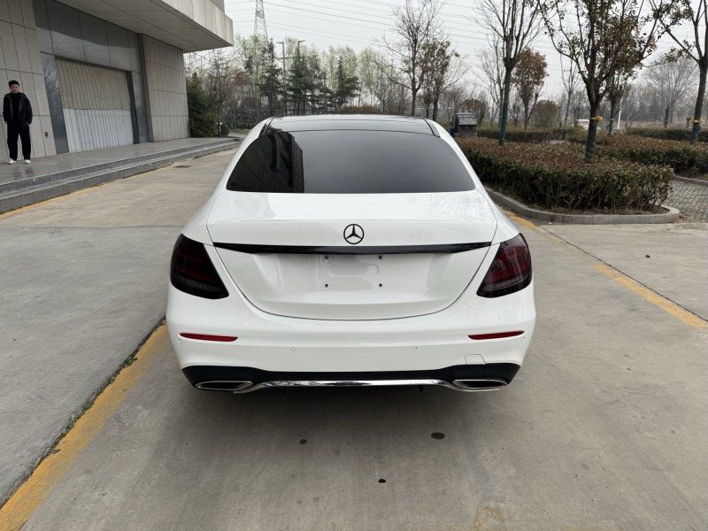 济宁19年奔驰E9