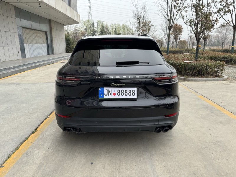 濟寧21年保時捷卡宴9