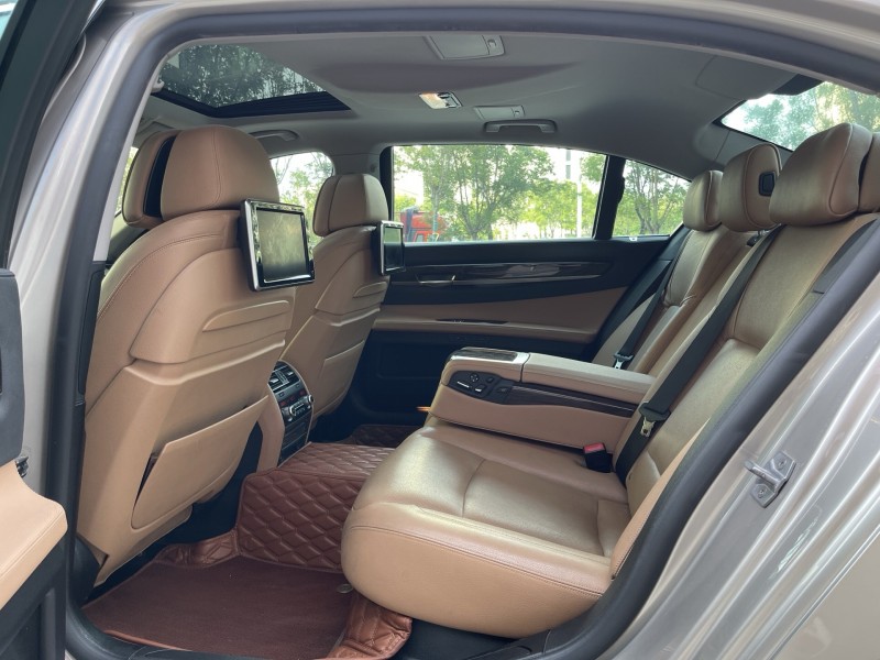 濟寧14年寶馬5系3