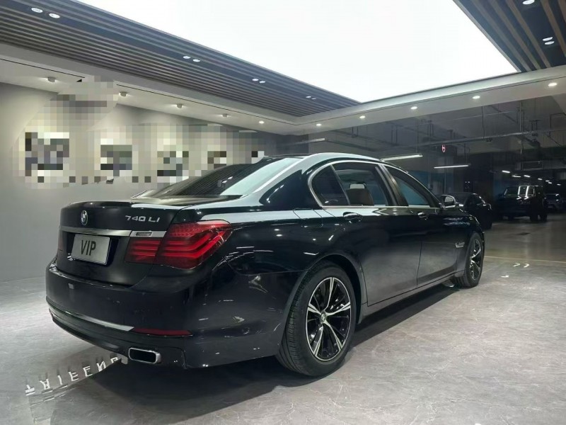 成都14年宝马7系7