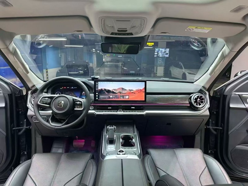 成都24年长城汽车坦克4