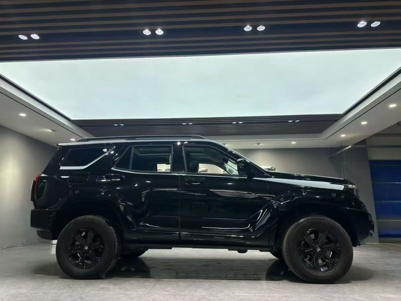 成都24年长城汽车坦克8