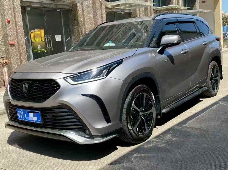 广州25年丰田皇冠3