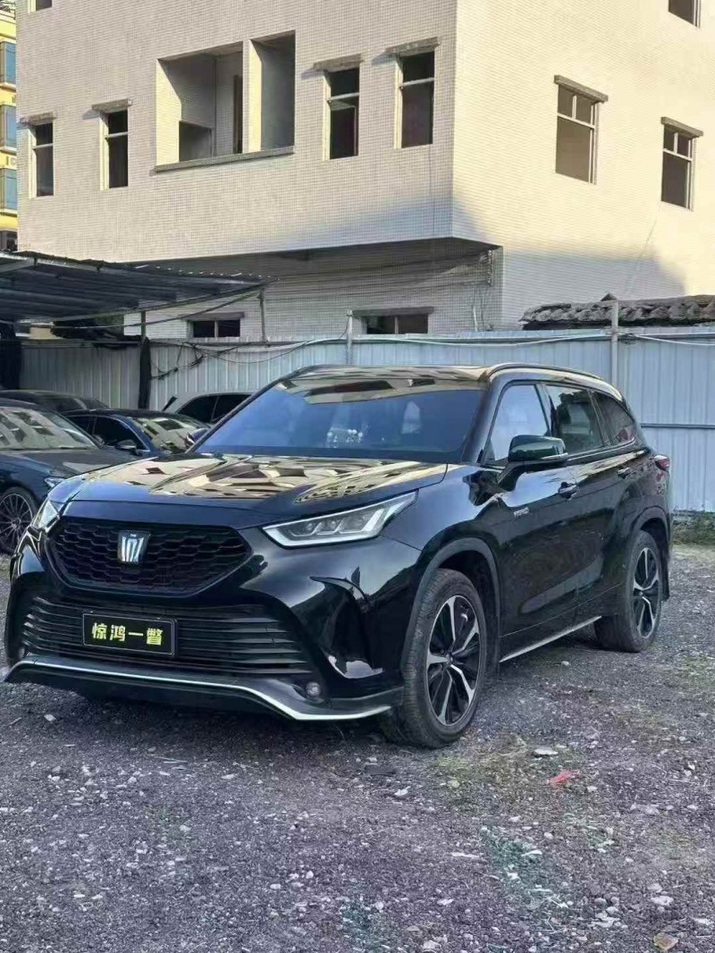 廣州22年豐田皇冠3