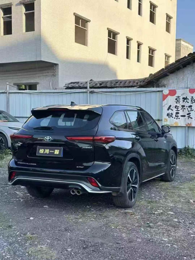 廣州22年豐田皇冠5