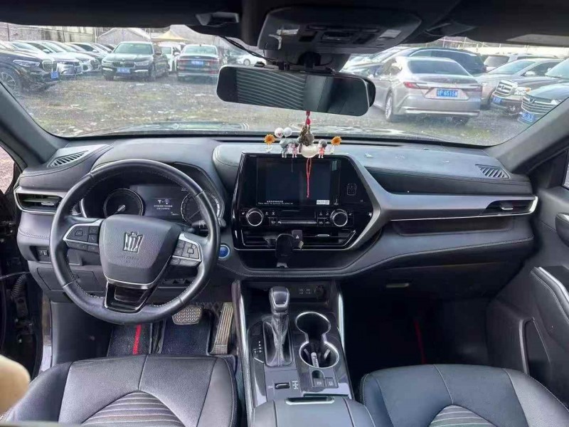 廣州22年豐田皇冠6