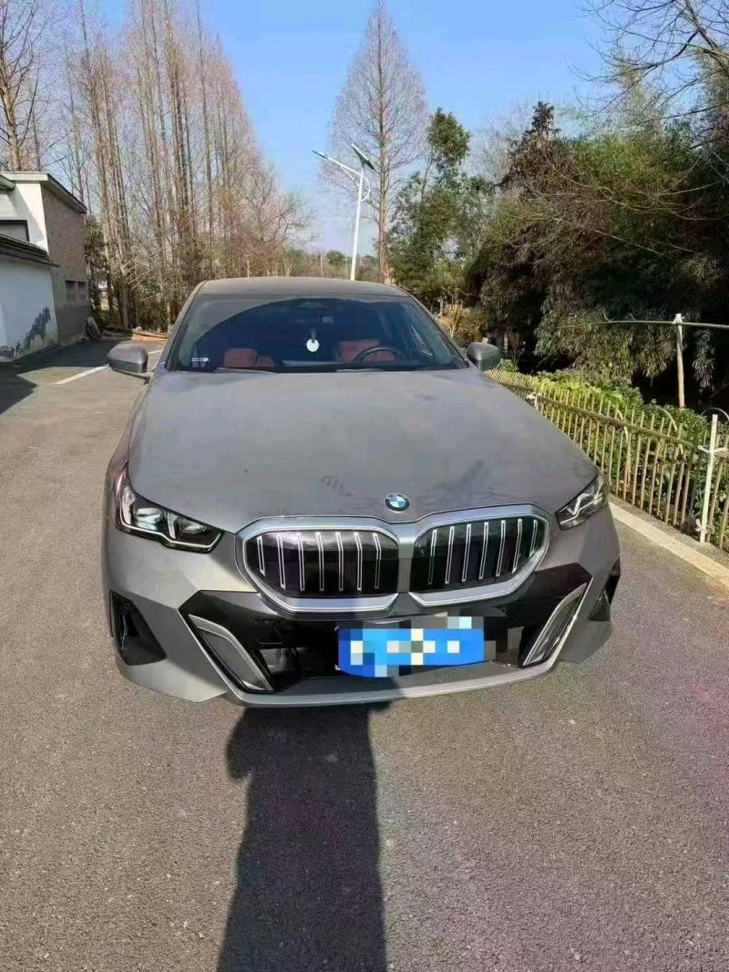 宁波24年宝马5系1