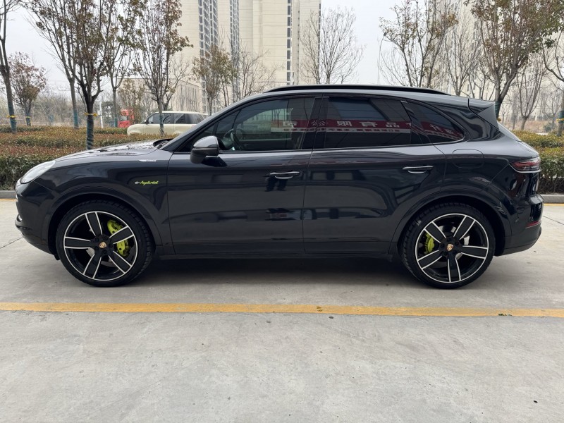 濟寧21年保時捷卡宴8