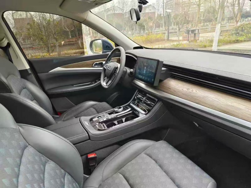 苏州22年创维EV64