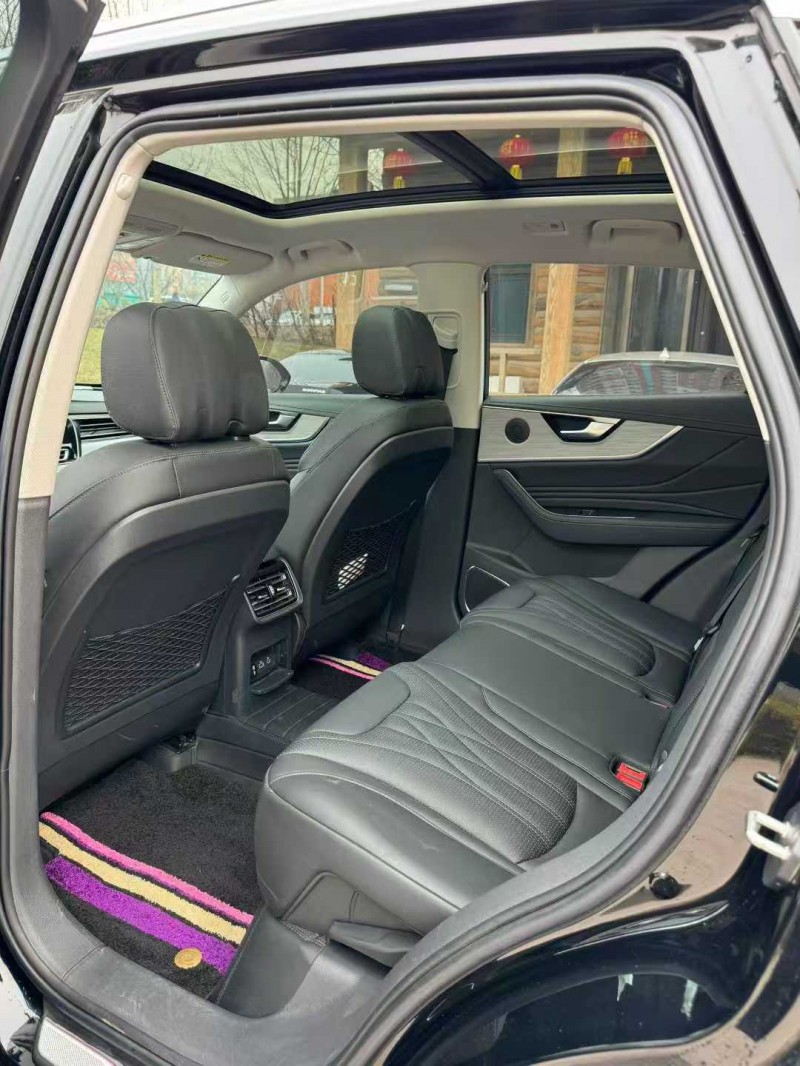 邢臺25年紅旗HS57