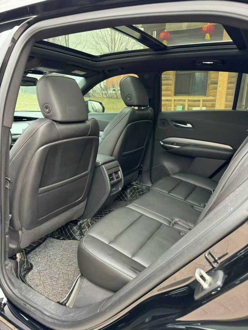 邢臺20年凱迪拉克XT46