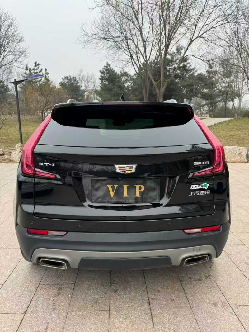 邢臺20年凱迪拉克XT49