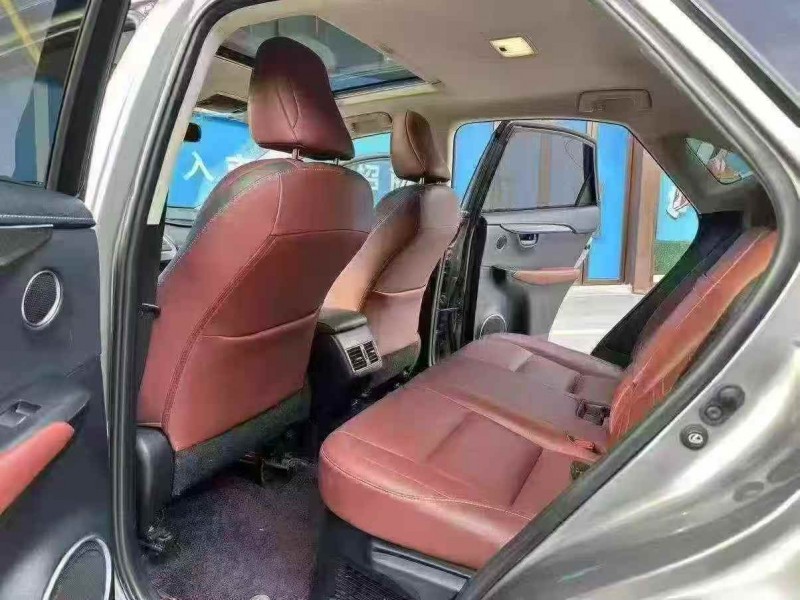 广州17年雷克萨斯NX4