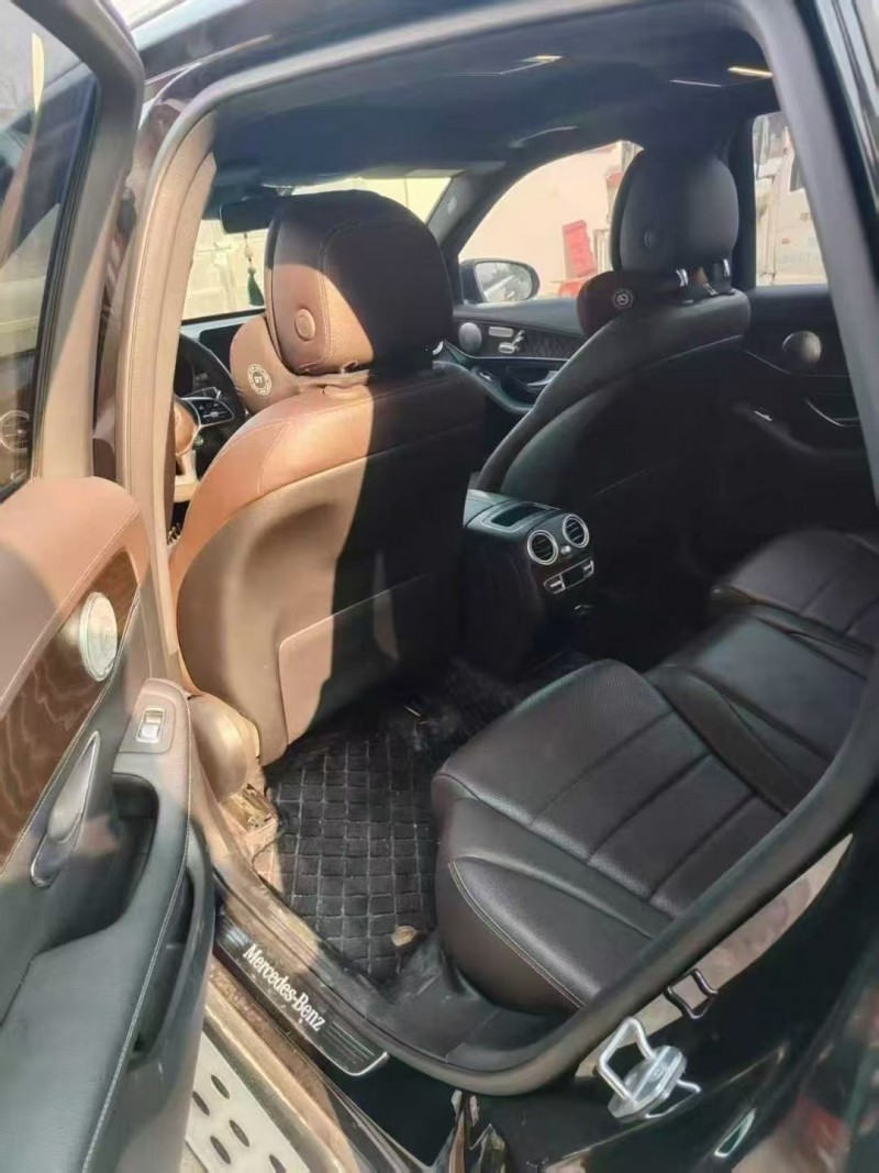 张家界20年奔驰GLC4