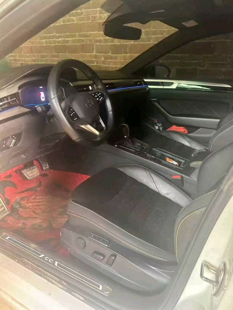 防城港22年大众CC3