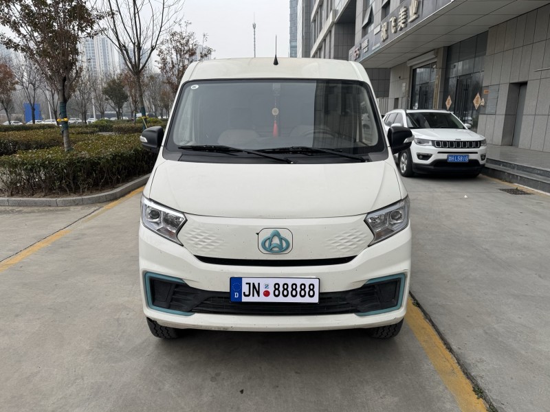 濟寧24年長安汽車跨越星1