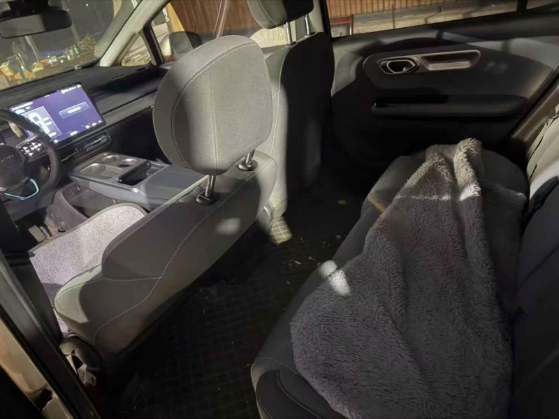 煙臺25年傳祺埃安Y4