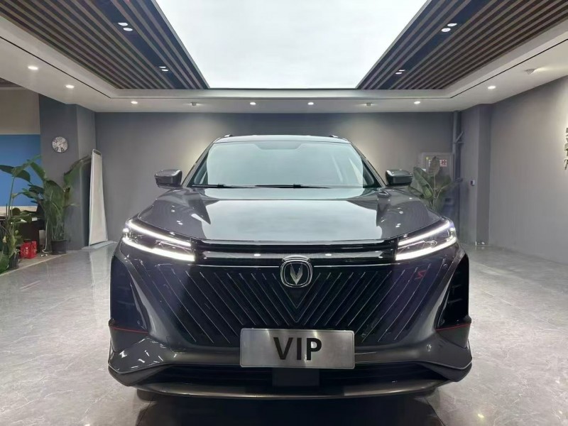 成都23年长安汽车CS751