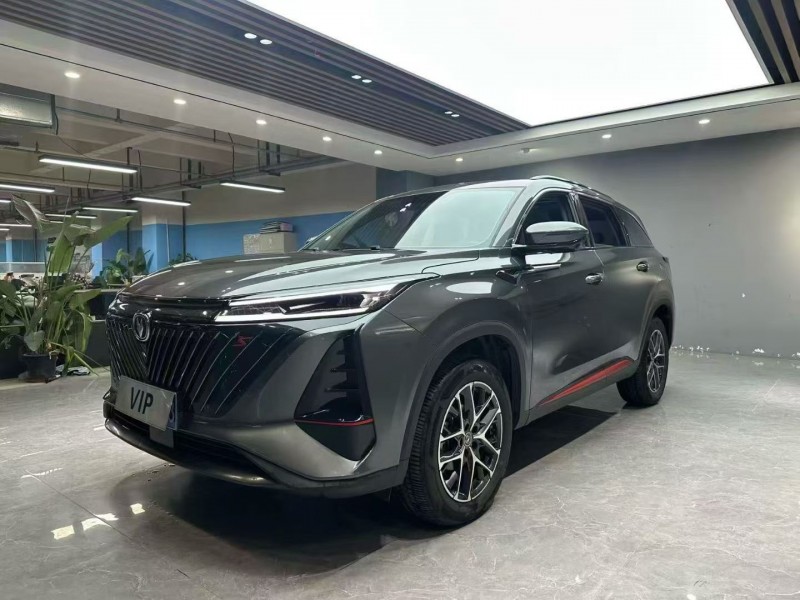 成都23年长安汽车CS752