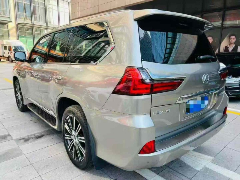 深圳22年雷克萨斯LX7