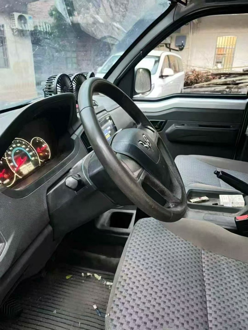 桂林19年五菱汽车新卡3