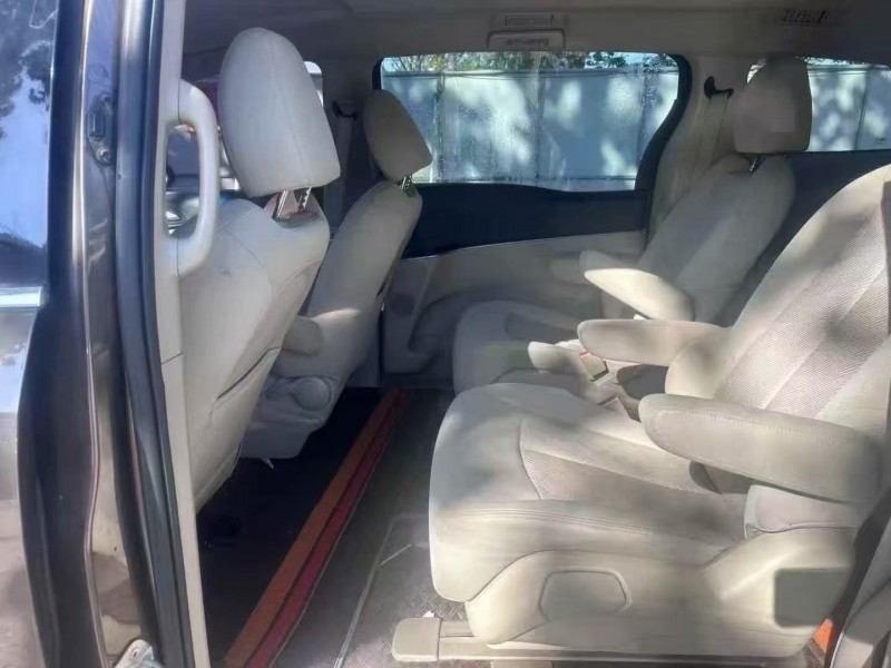 青岛18年别克GL86