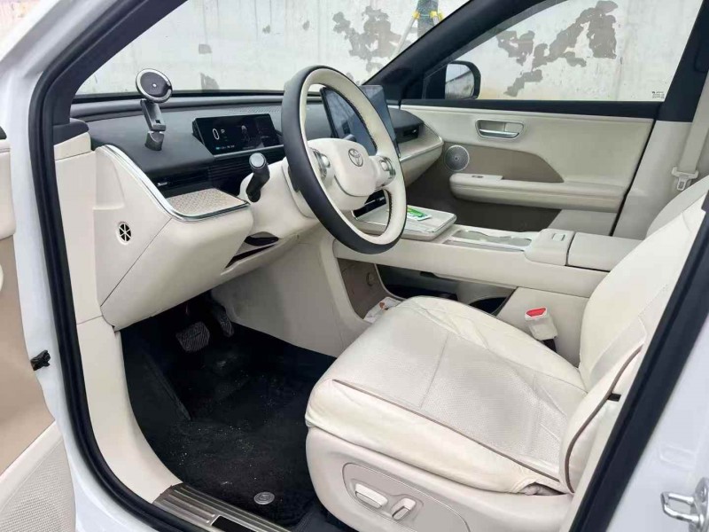 青島25年豐田鉑智5