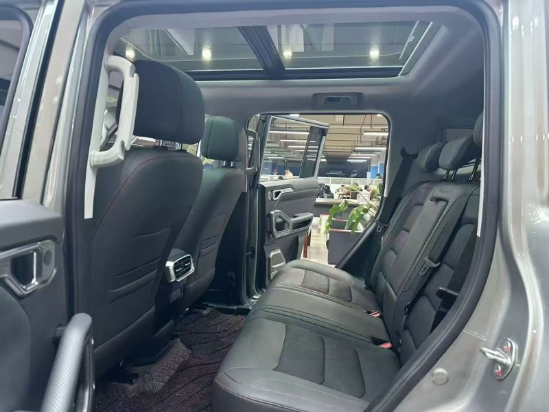 成都25年奇瑞捷途5