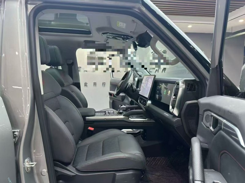 成都25年奇瑞捷途8